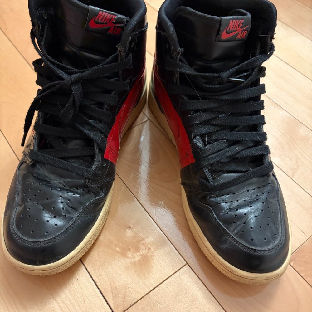 Jordan 1 Retro High OG Defiant (size 10) - Picture 3 of 4